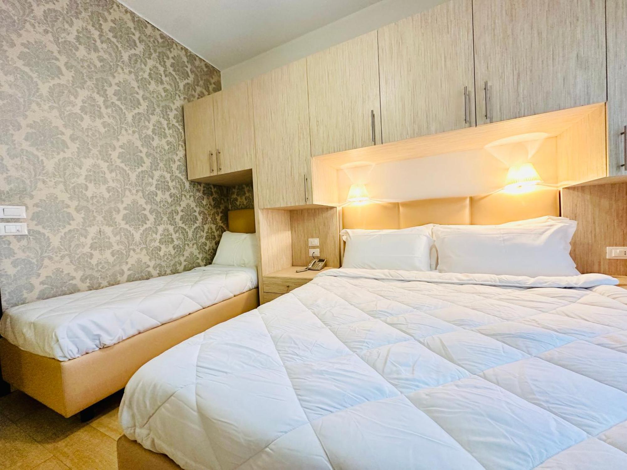 Hotel Miramare - Spa & Suites - Free Breakfast & Brunch Until 13-00 Червия Номер фото
